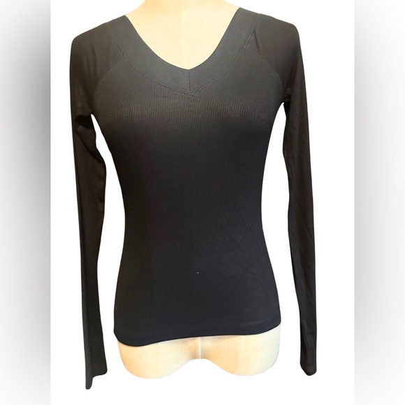 Urban Outfitters BDG Shannen Slinky V-Neck Long Sleeve T-Shirt Black - Picture 4 of 7